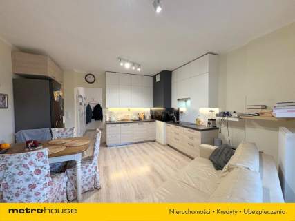 Apartament 3 pokojowy bardzo blisko dworca WKD.