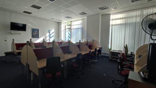 Na sprzedaż lokal biurowo-handlowy na Mokotowie