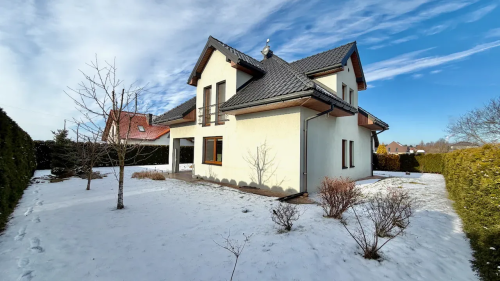 Elegancki dom w prestiżowej lokalizacji