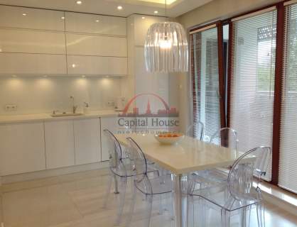 Apartament przy Wroniej