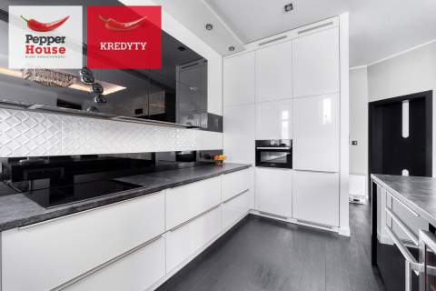 Apartament w kamienicy 75,74 m2 W centrum miasta