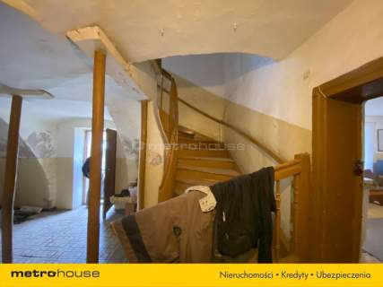 Budynki gospodarcze murowane 1150m2 Centrum wioski