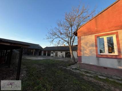 Działka rolna zabudowana budynkiem mieszkalnym