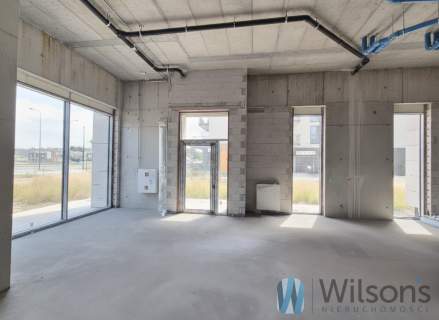 Wysoki lokal w prestiżowym apartamentowcu gastro