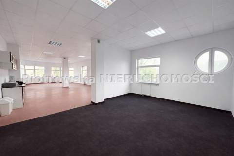 Biuro do wynajęcia, 107,43 m2, Sieradz