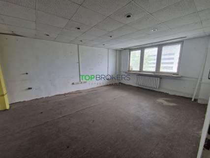 Przestronne biuro lub hostel winda