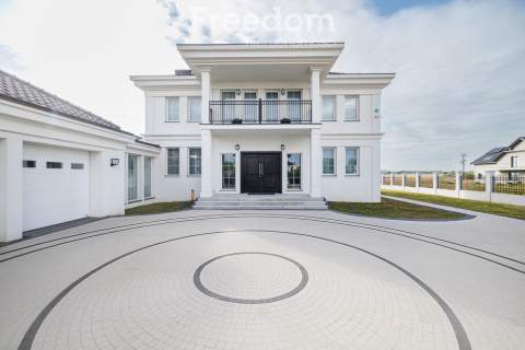 Luksusowa rezydencja z basenem, dom Klukowo