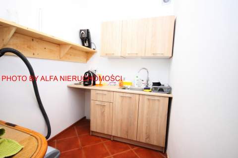 Lokal biuro - usługowy na parterze 