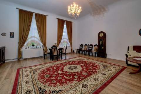 91 m2 mieszkanie w pałacu