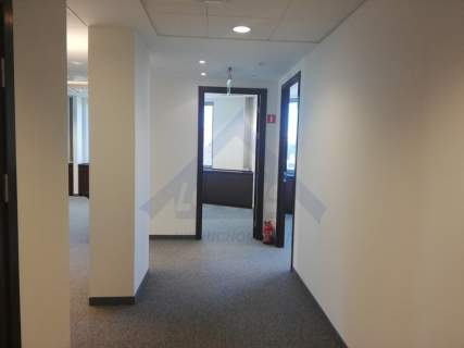 Biuro do wynajęcia Śródmieście 586 m2