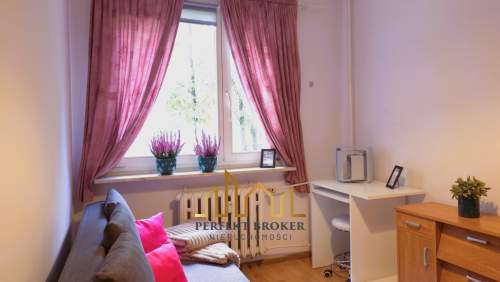 4 pokoje balkon parter Czechów 69,9m2