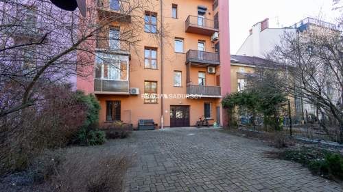 Przestronne / osobne pokoje / tramwaj 50 m