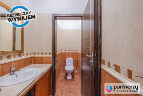 Wynajmę duży lokal biurowy w Gdyyni
