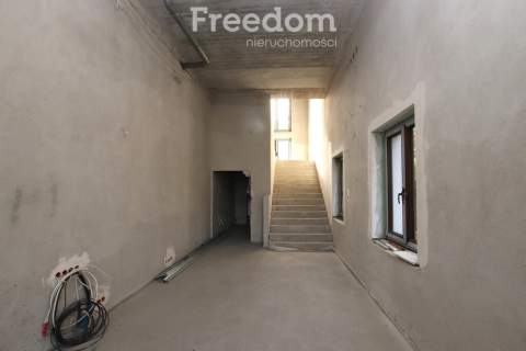 Nowy obiekt 1250 m Medyczny, hotelowy