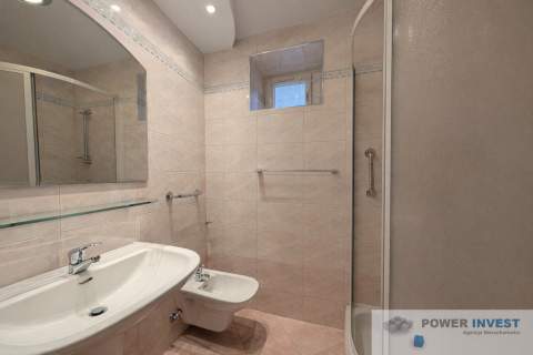 Komfortowe 3-pokojowe mieszkanie Balkon Piwnica