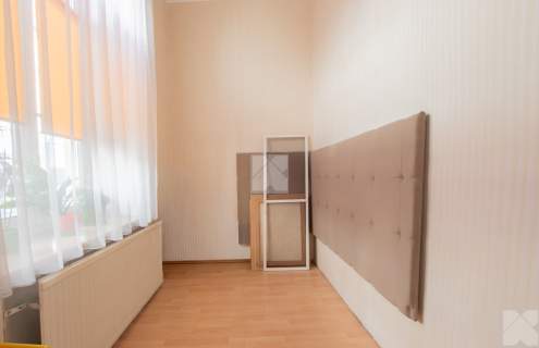 Klimatyczne mieszkanie w kamienicy w centrum