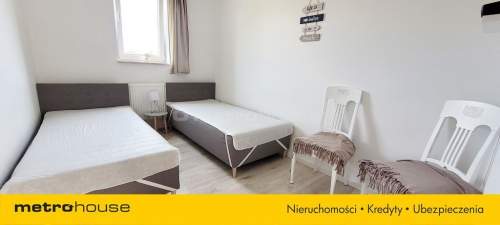 DOM BARDZO BLISKO MORZA z MIESZKANIAMI POD WYNAJEM