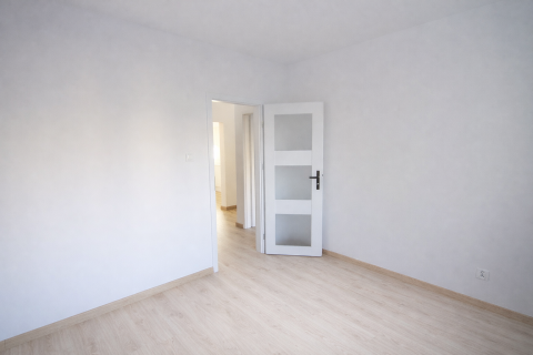 3-pokojowe mieszkanie po remoncie 53,1m2 Parter Osiedl