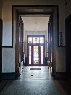 LOKAL MIESZKALNY W SUTERENIE - 51 M2 - 399 000 ZŁ