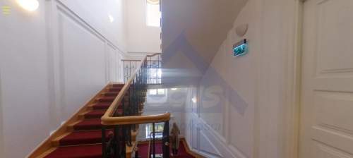 Griffin House, Pl. Trzech Krzyży