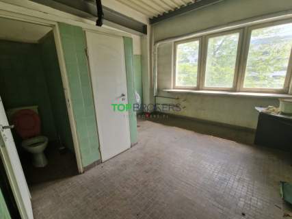 Przestronne biuro lub hostel winda