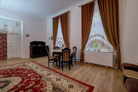 91 m2 mieszkanie w pałacu