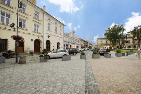 Do wynajęcia lokal Rynek Jarosławski