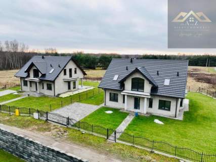 Nowy dom przy lesie