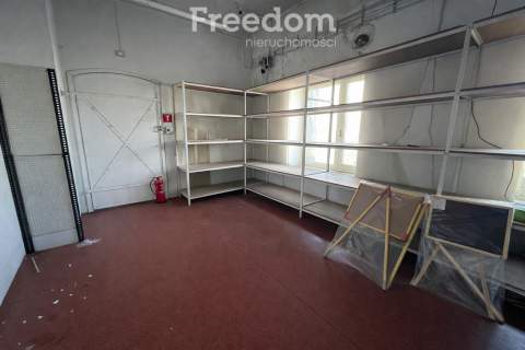 Sala taneczna, siłownia lub magazyn   Wilsona