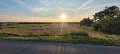 Działki budowlane na sprzedaż w bardzo dobrej lokalizacji.