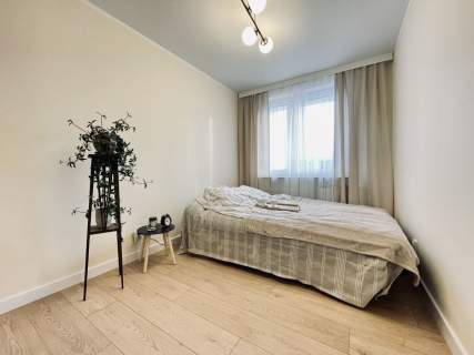 Nowe Dwustronne Balkon Piwnica Winda 
