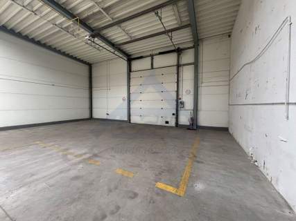 Biurowo-magazynowy obiekt na wynajem Wawer 690m2
