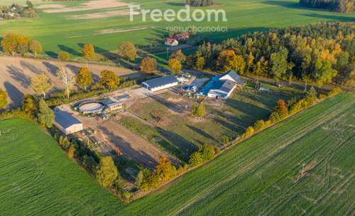 Wyjątkowa nieruchomość, stajnia 1,5763 ha - Bartki