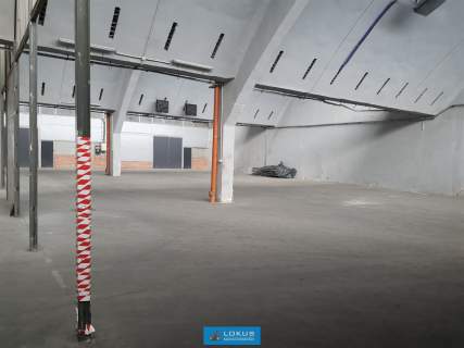 Hala produkcyjno-magazynowa 1424 m2 rampa biuro