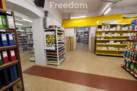 Sala taneczna, siłownia lub magazyn   Wilsona