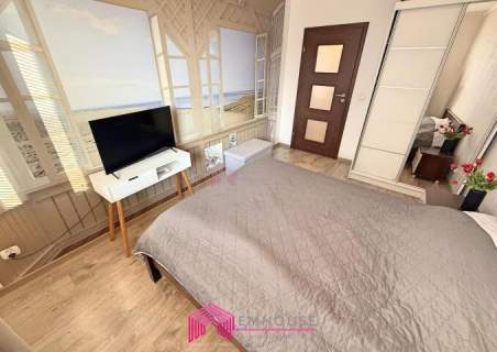 Komfortowy i wyposażony apartament z tarasem. 1piętro.Blisko...