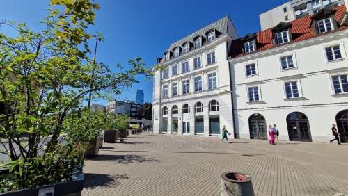 Śródmieście kamienica biurowa 261 m2wynajem