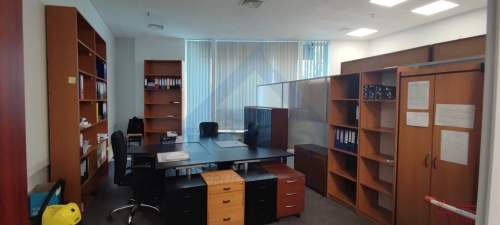 Do wynajecia lokal na parterze, Babka Tower