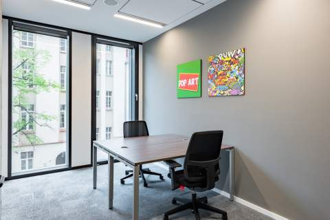 Powierzchni biurowej w Regus Park Avenue