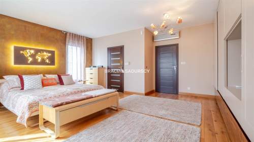 Penthouse / taras 120 m2 / 4 miejsca postojowe