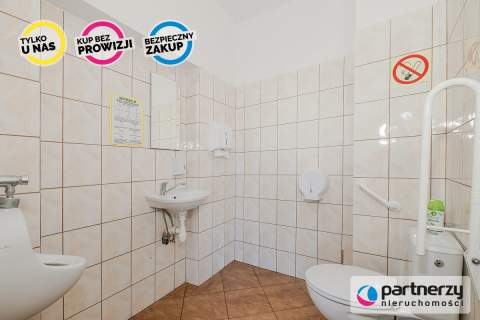 Dom z działającą przychodnią rodzinną NFZ