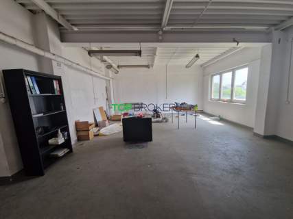 Przestronne biuro lub hostel winda