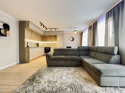Nowe Dwustronne Balkon Piwnica Winda 