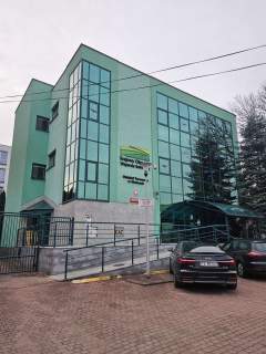 SPRZEDAM LUB WYNAJMĘ BUDYNEK W CENTRUM KIELC