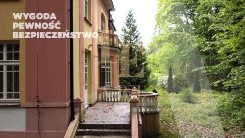 Willa Konstancin Jeziorna działka 0,9ha