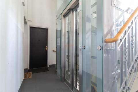 Elitarny adres, 85 m2 do remontu 