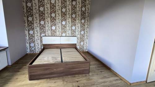 Dom z warsztatem i dużą działką 