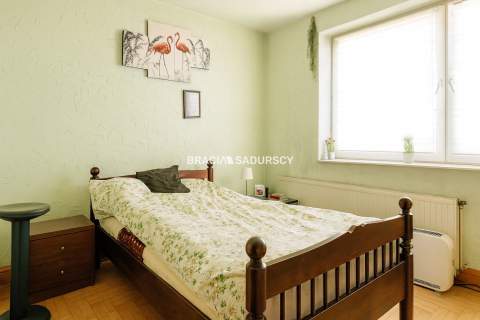SWOSZOWICE, DOM W ZABUDOWIE BLIŹNIACZEJ, 3 POK