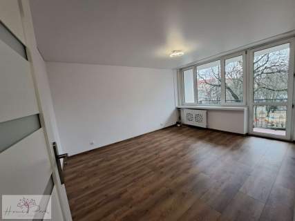 M-4 59 2p./w/loggia/Julianów
