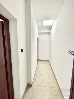 Lokal komercyjny z witrynami 76m2 - centrum